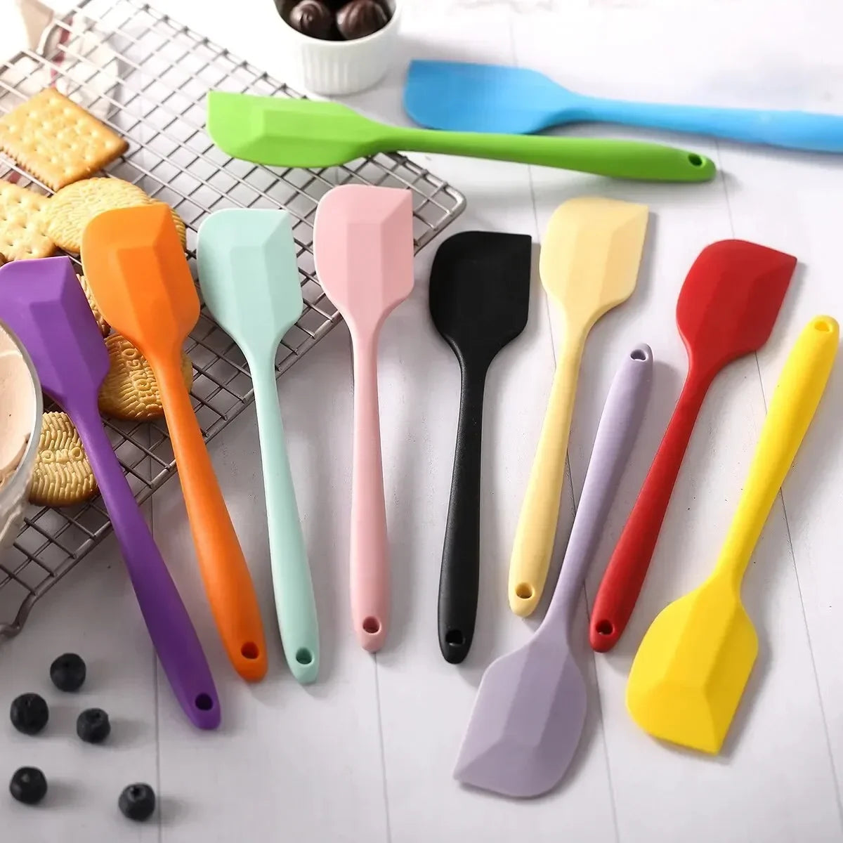 1PC Cream Mixing Spatula for Cake Decorating, Kitchen Utensils for Stirring，Food Grade Silicone Spatula for Baking and Cooking