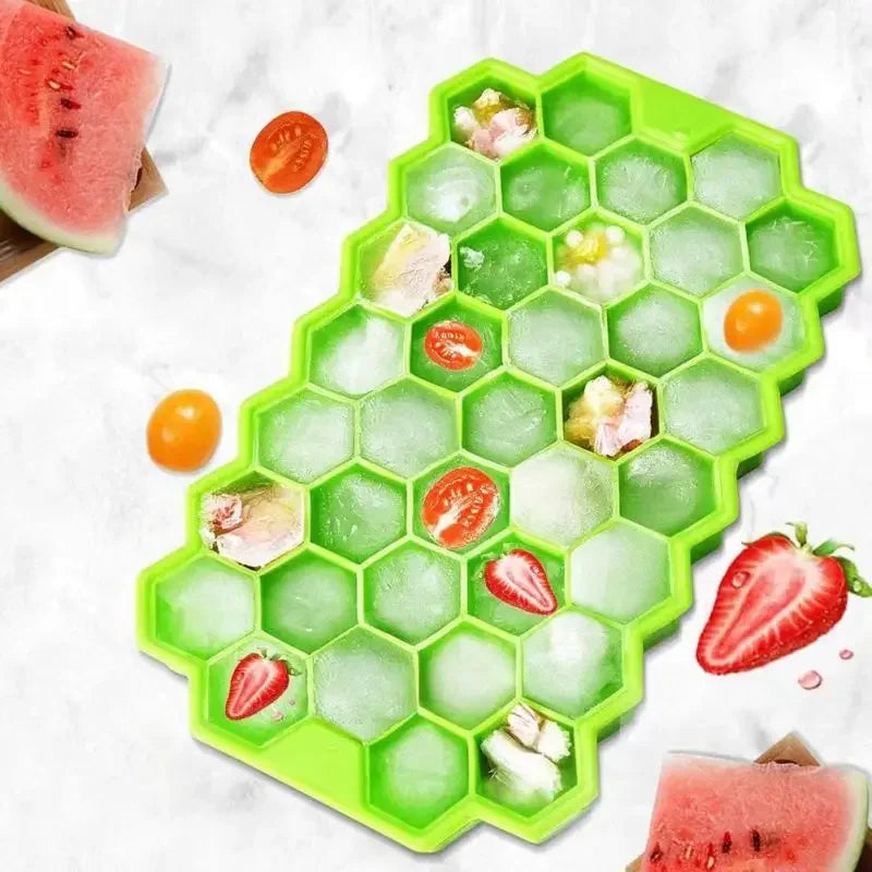 148 Cavity Honeycomb Ice Cube Trays Reusable Silicone Ice Cube Mold BPA Free Ice Maker with Removable Lids Ice Cube Maker